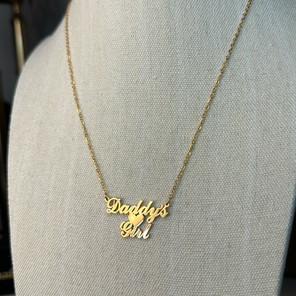 WATERPROOF “Daddy’s Girl” 18kt gold plated stainless necklace on 18.5” chain - Picture 5 of 7
